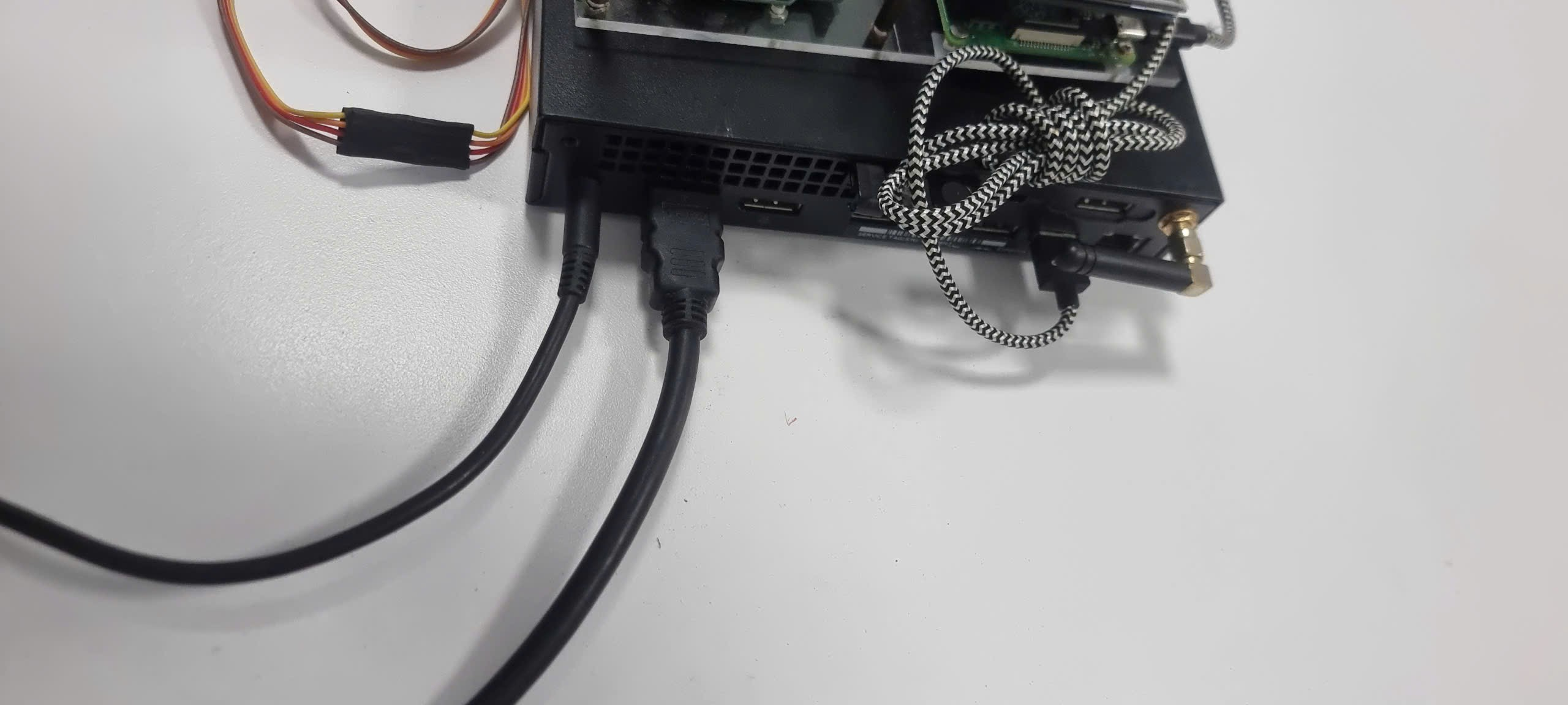 Thiết bị phần cứng và các kết nối trong môi trường thực nghiệm OpenLAB.
